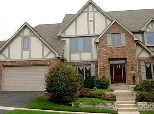 40W471 Carl Sandburg Rd, St Charles, IL 60175