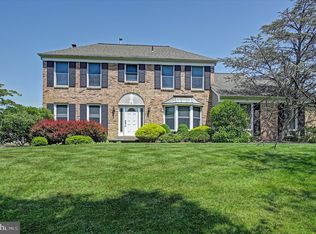12 Springhill Dr, West Windsor, NJ 08550