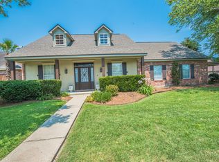 100 Wildflower Ln, Lafayette, LA 70506