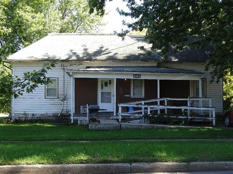 2nd image of 1100 Poplar St