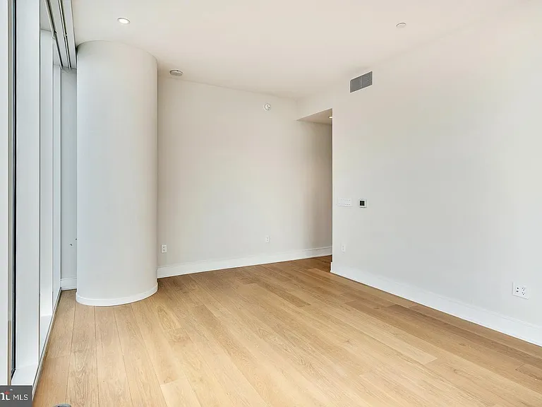 301 S Broad St S #4001 — Photo 32