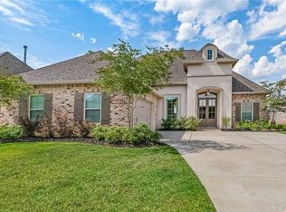 1016 Cypress Crossing Dr, Madisonville, LA 70447