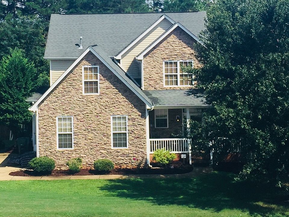 1st image of 217 Glastonbury Dr