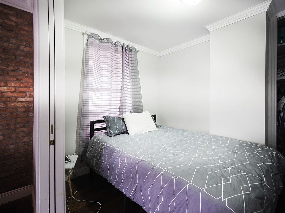 2nd image of 252 E 50th St APT 3