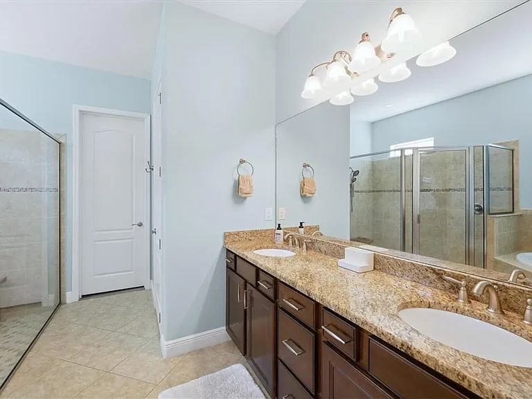 5423 Title Row Dr — Photo 26