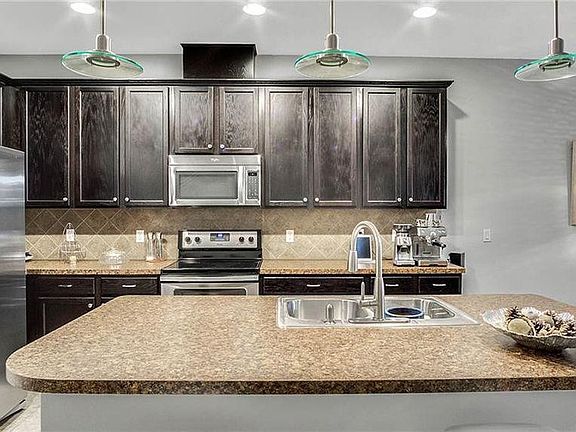 5th image of 2647 River Landing Dr