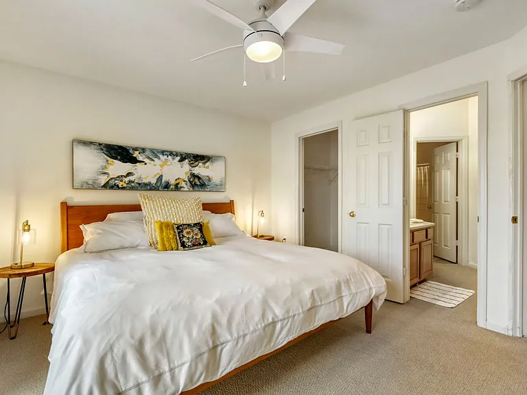550 Mohawk Dr #70 — Photo 16