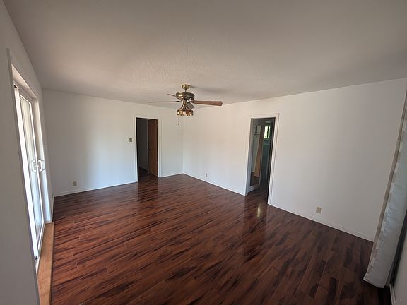 5th image of 816 Leroy Pl