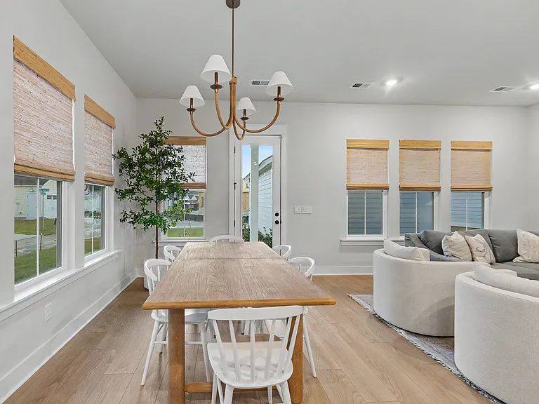 124 Cloverfield Trail Rd — Photo 9