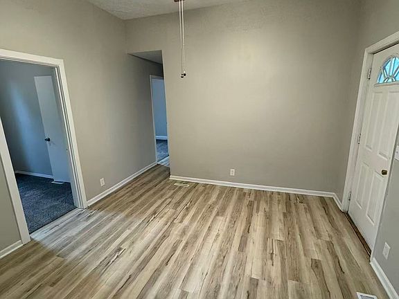 5th image of 3931 Pioneers Blvd