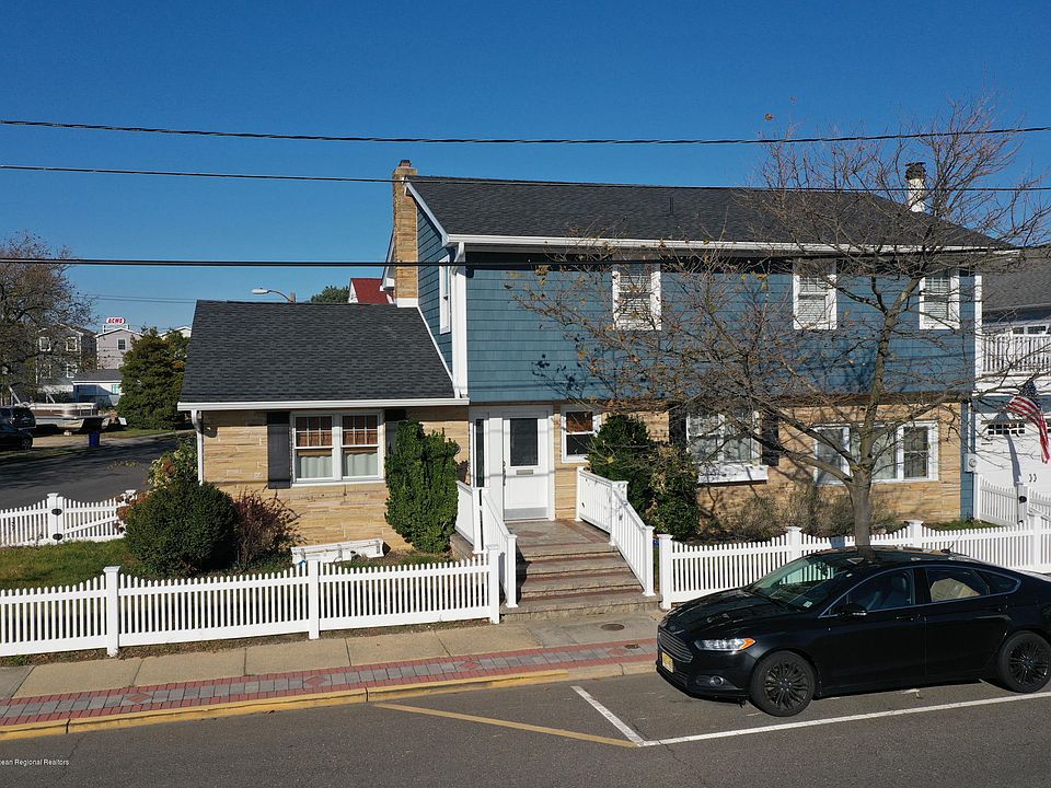 1st image of 260 Carteret Ave