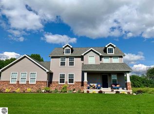 2369 Sandstone Dr, Mt Pleasant, MI 48858