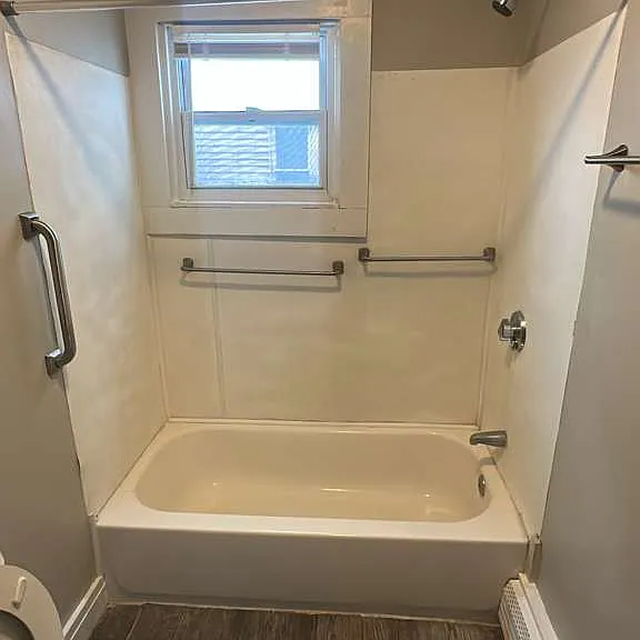 13 Sanford St #1F — Photo 6