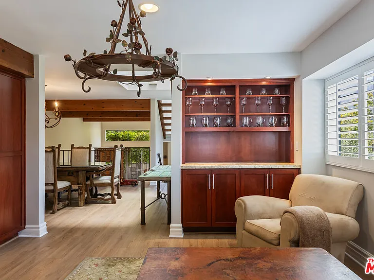 1541 Palisades Dr — Photo 22