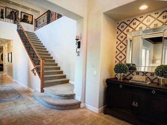 Front Entry Way
