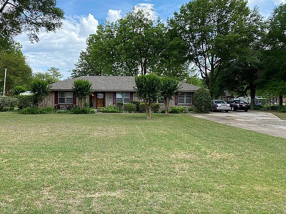 2nd image of 1152 Cloverdale Dr