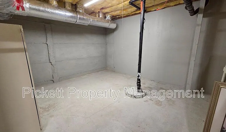 11615 Breckenridge Ln NW — Photo 43