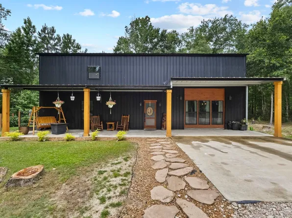 2031 Bobcat Cir, Orange, TX 77632