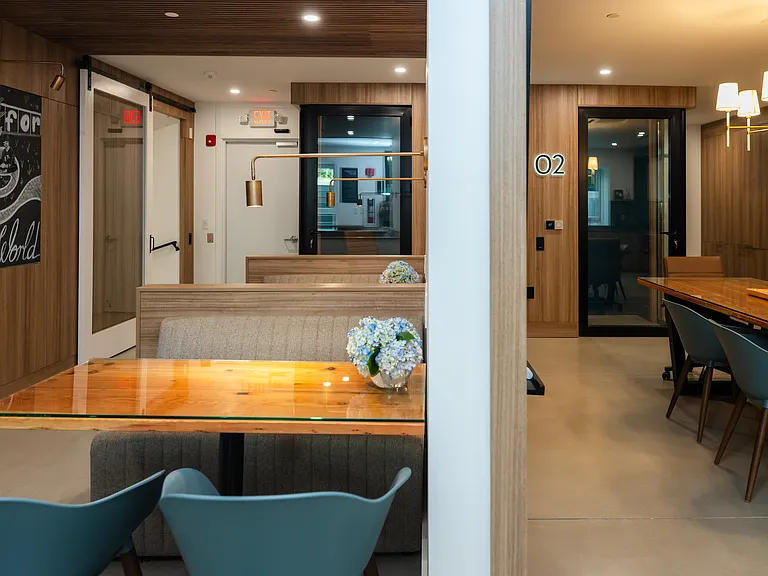 The Roe at Manayunk Apartments and Townhomes — Photo 20