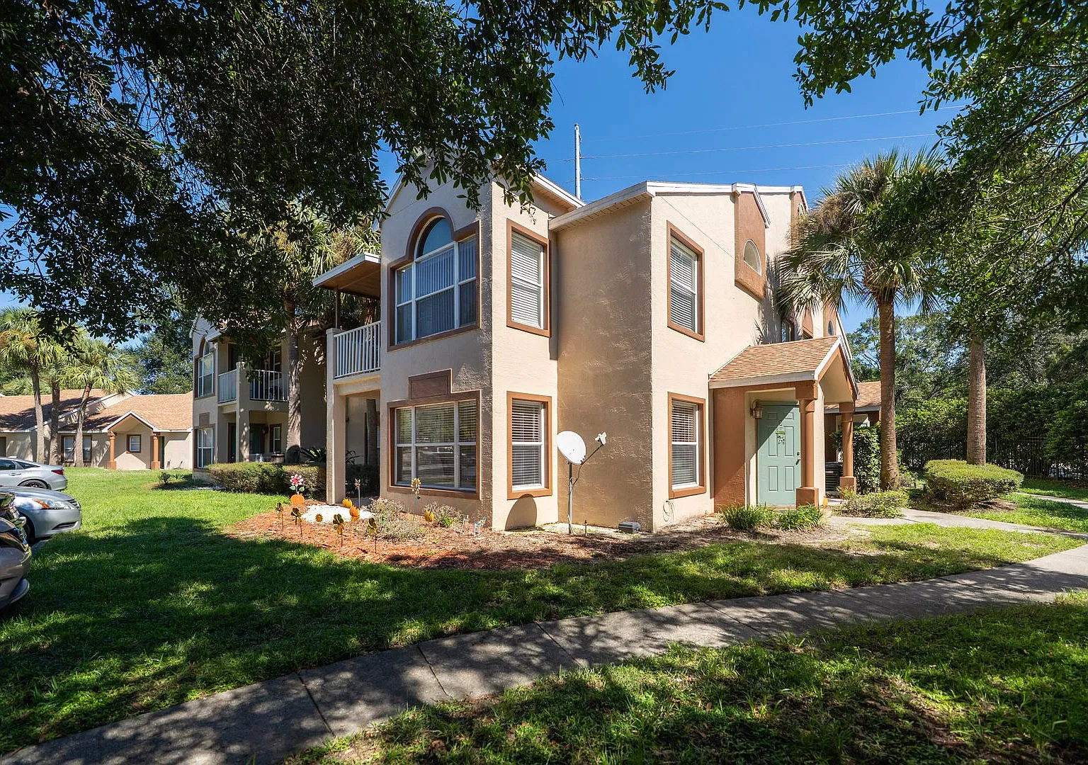 Upgraded 2/2 Condo In Siesta Lago — Photo 1