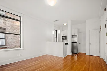 Rented by Cooper & Cooper Real Estate