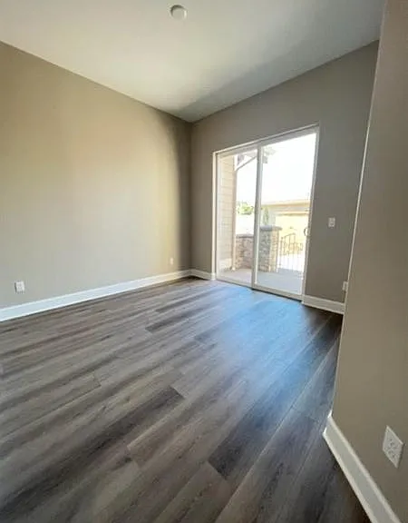 1529 Copperberry Way — Photo 10