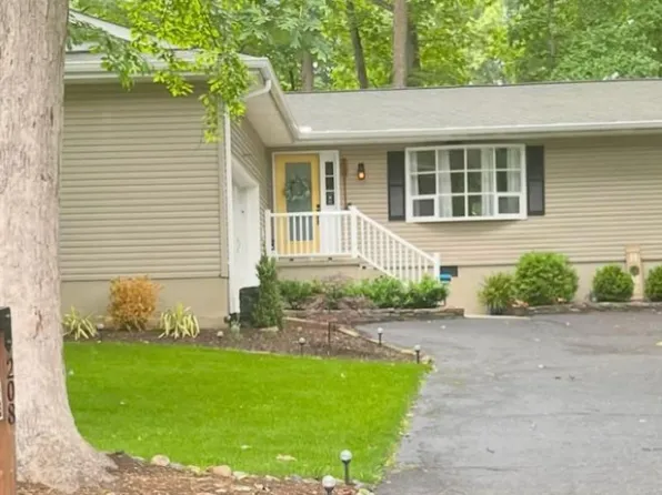 208 Sand Trap Ln, Locust Grove, VA 22508
