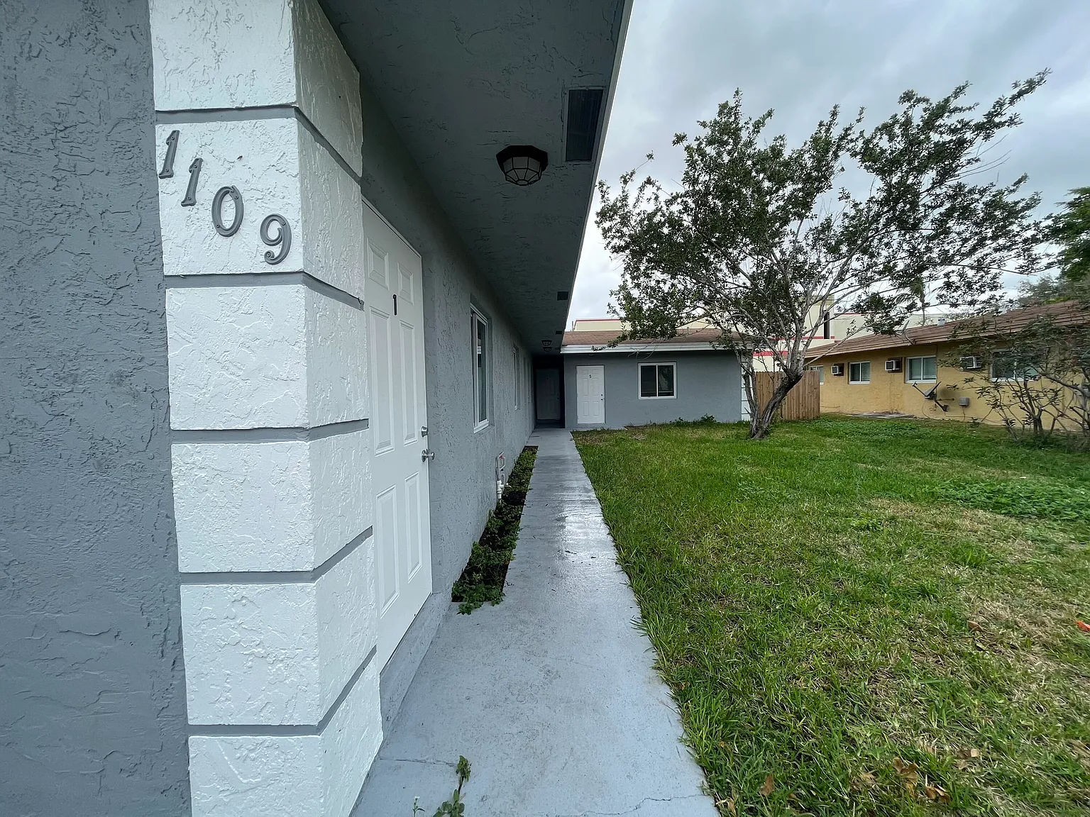 2 bed, 1.0 bath, 750 sqft, $1,875 — Photo 2