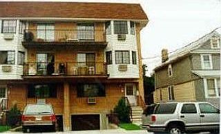 1st image of 1364 E 92nd St