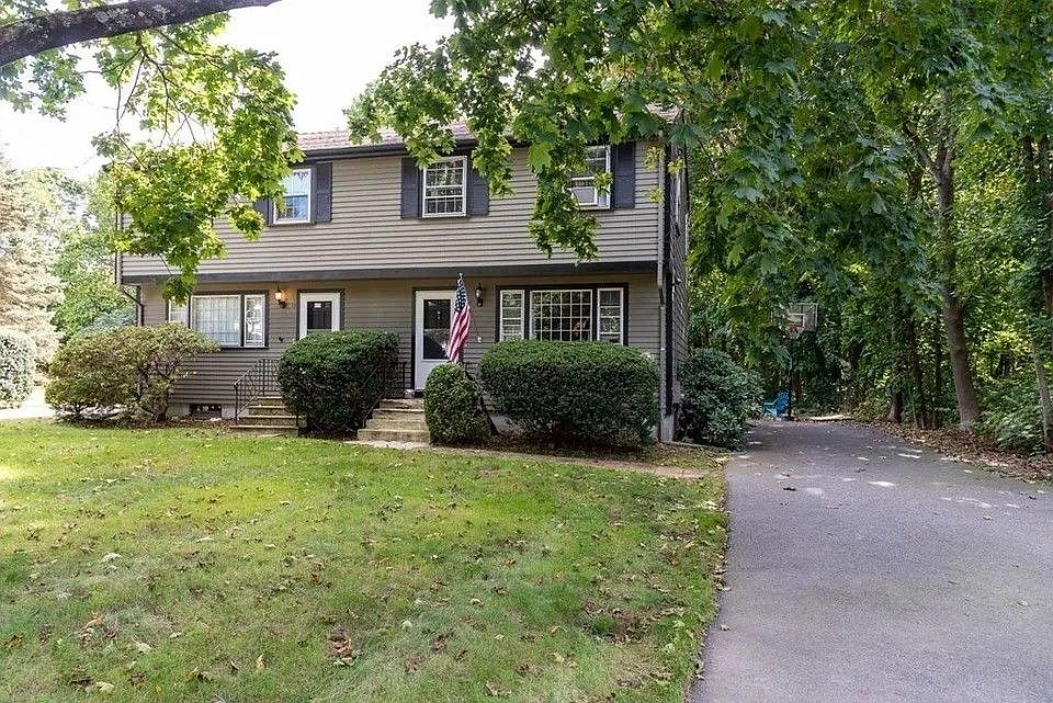 1st image of 9 Spring St