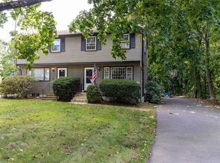 9 Spring St, Foxboro, MA 02035
