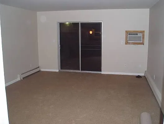 2 bed, 800 sqft, $1,350 — Photo 3
