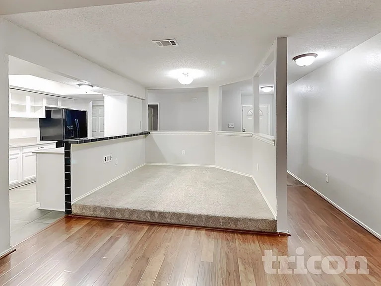 5506 Lordsburg Trl — Photo 3