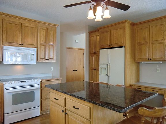 granite island kitchen