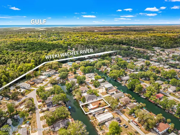6314 Sebring St, Weeki Wachee, FL 34607