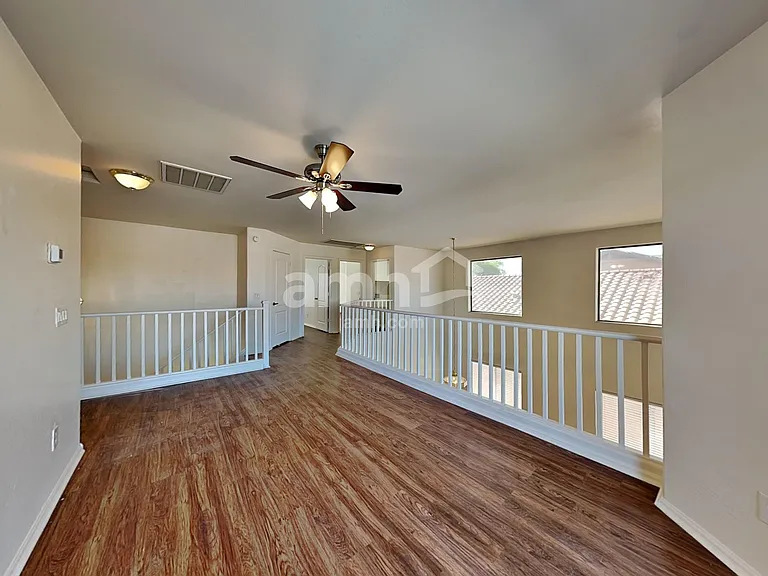 4021 S 55th Dr — Photo 10