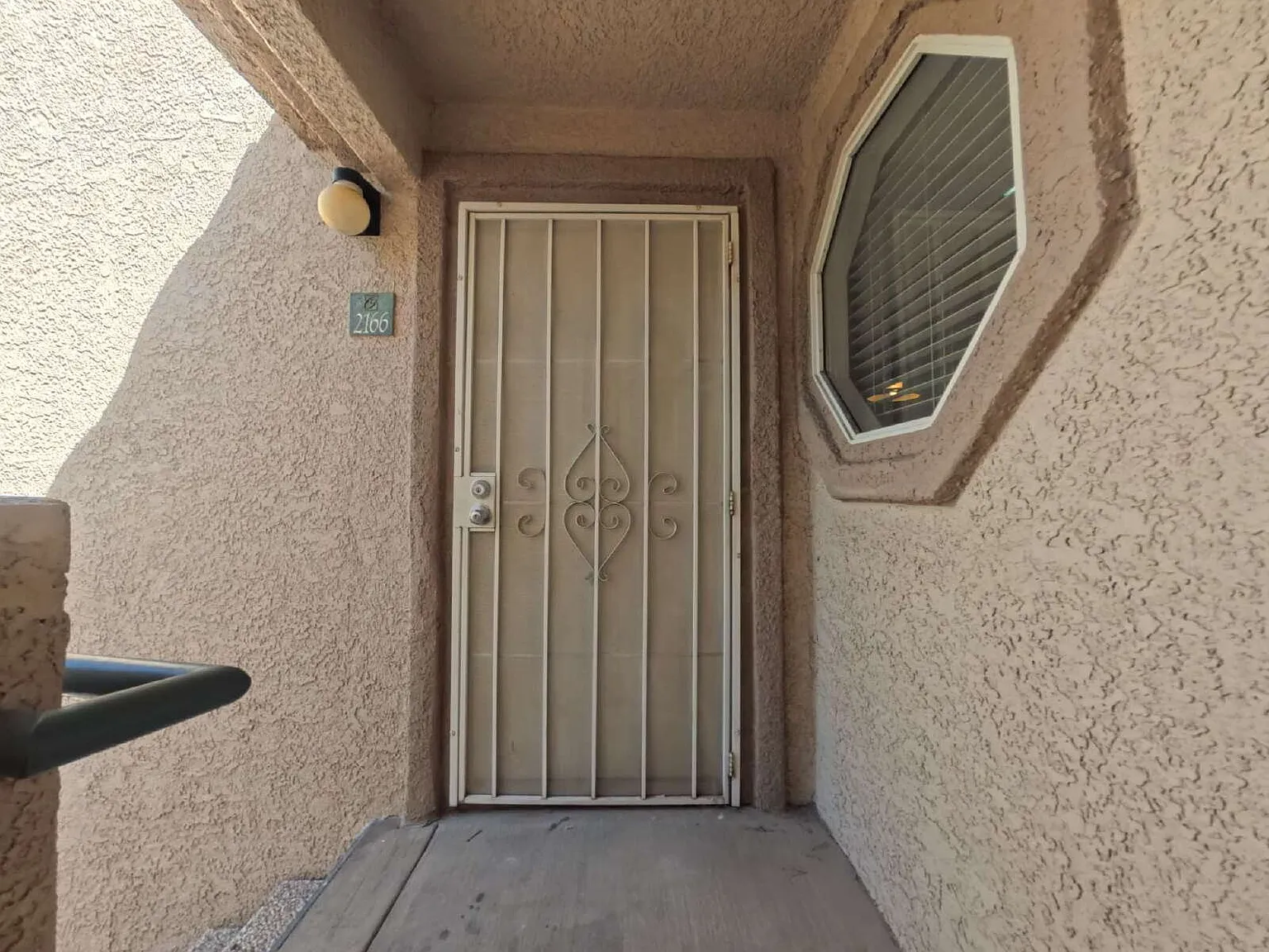 1 bed, 1.0 bath, 723 sqft, $1,250 — Photo 3