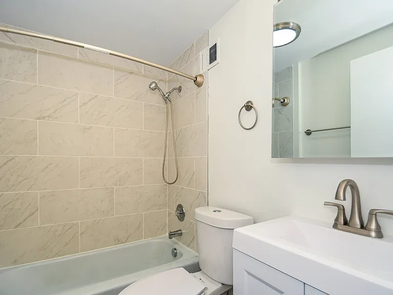 520 S 2nd St — Photo 39