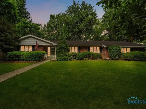 1964 Heatherwood Dr, Toledo, OH 43614