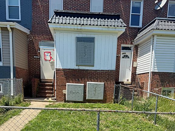 3rd image of 3908 W Garrison Ave