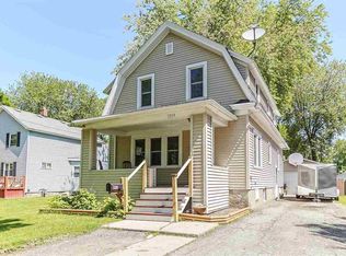 1014 Dousman St, Green Bay, WI 54303