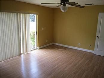 4th image of 1322 N 30th Ct