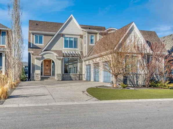 87 S Mahogany Is SE, Calgary, AB T3M 1N9