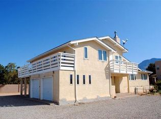 9105 Glendale Ave NE, Albuquerque, NM 87122