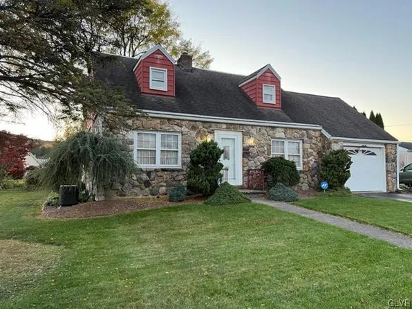 2530 Gap View Rd, Slatington, PA 18080