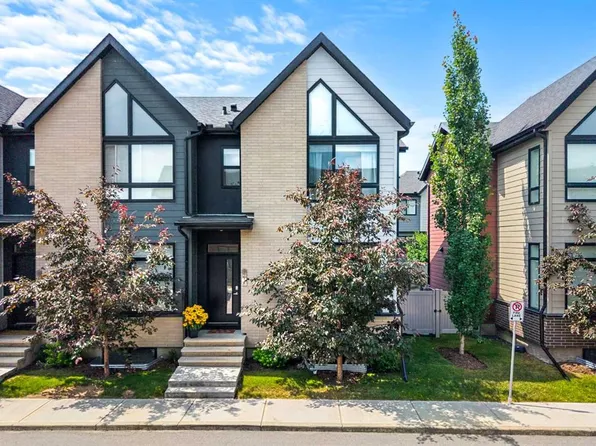 1218 E Sage Meadows Gdns NW, Calgary, AB T3P 1K3