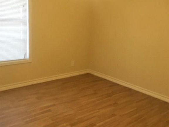 5th image of 1808 Martha St