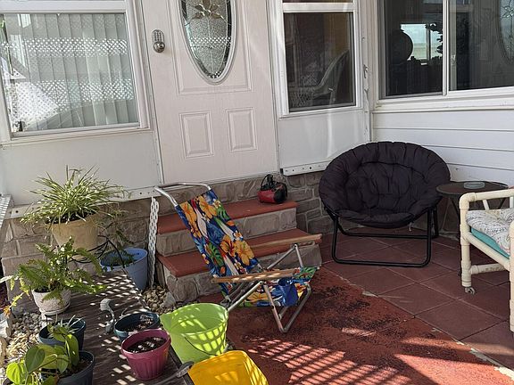 5th image of 1064 Royal Palm Dr