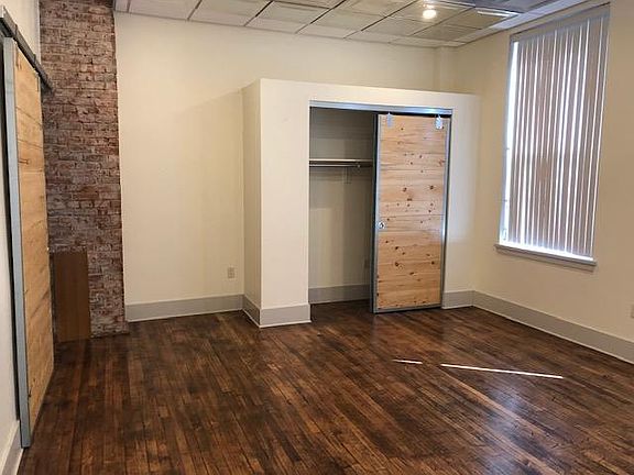 4th image of 504 Shoup Ave APT 200