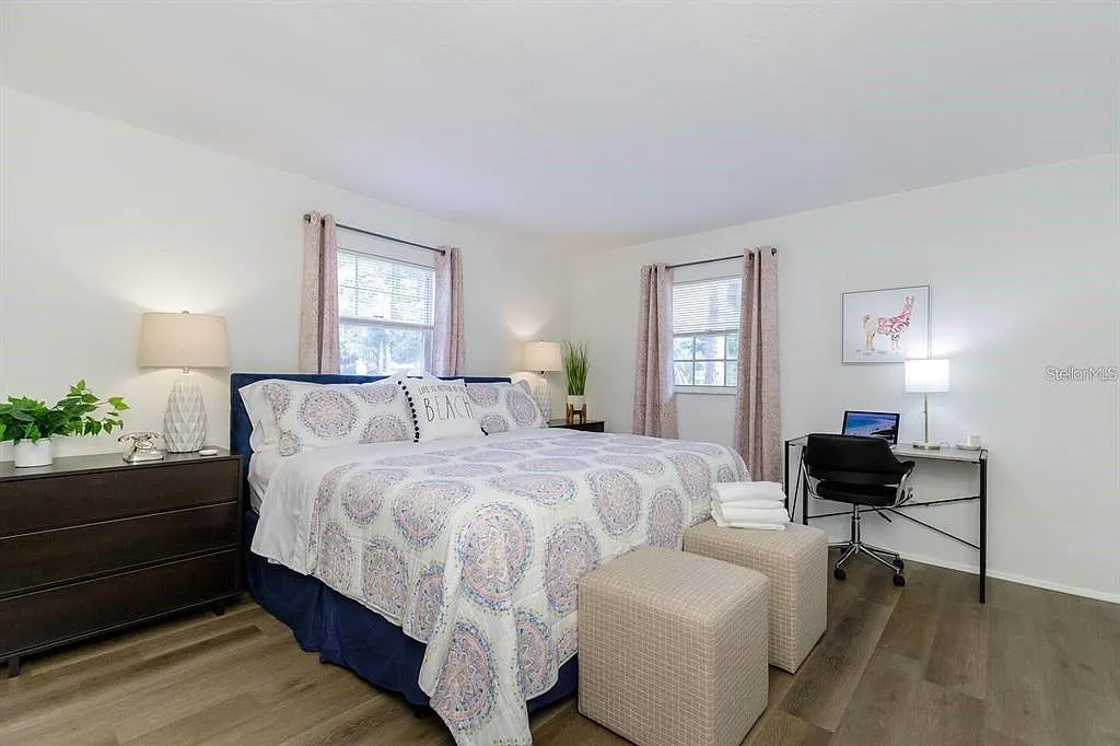 2 bed, 1.0 bath, 950 sqft, $2,250 — Photo 4